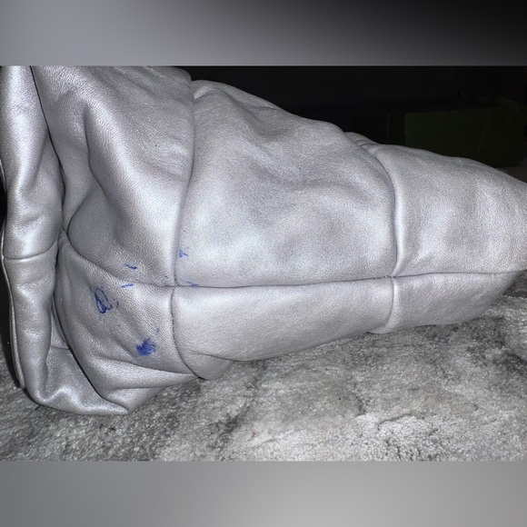 Metallic Lambskin Quilted Small Coco Cocoon Reversible Tote Light Grey & Navy - Picture 11 of 17